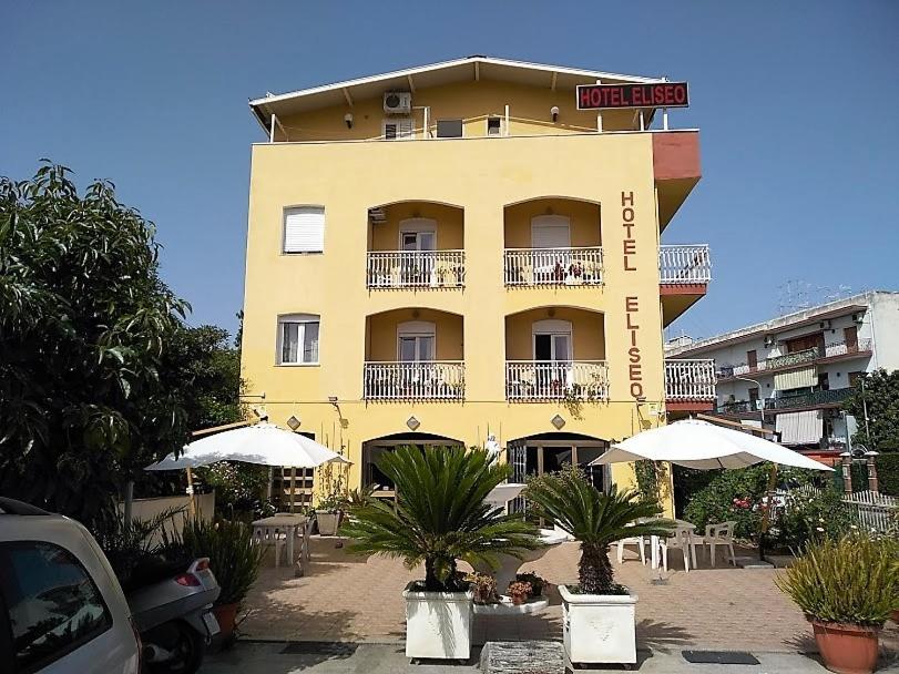 Hotel Eliseo Giardini Naxos Exterior foto