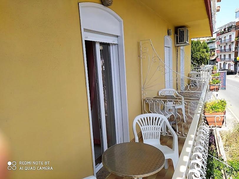 Hotel Eliseo Giardini Naxos Exterior foto