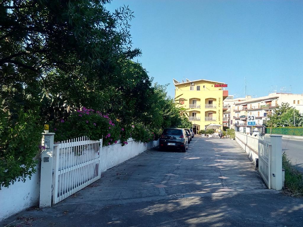 Hotel Eliseo Giardini Naxos Exterior foto