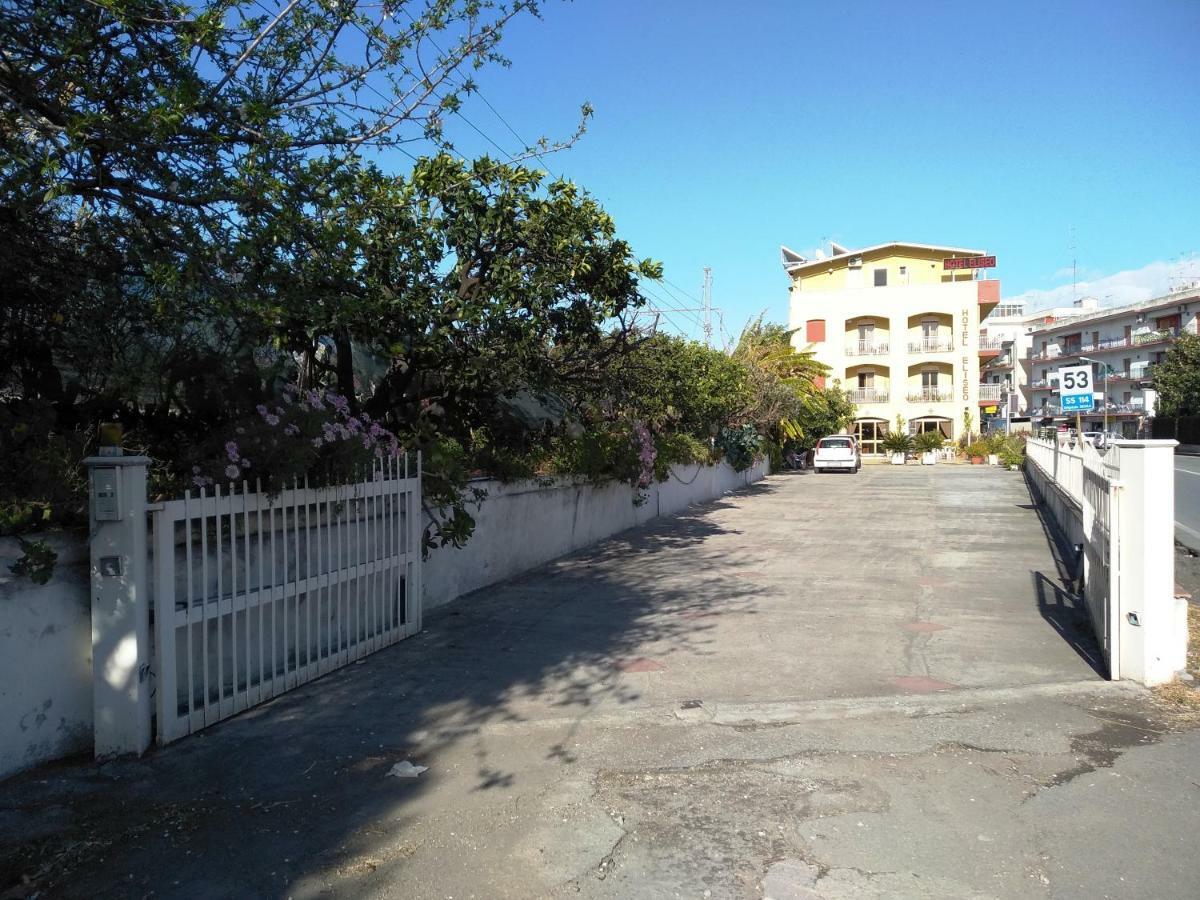 Hotel Eliseo Giardini Naxos Exterior foto