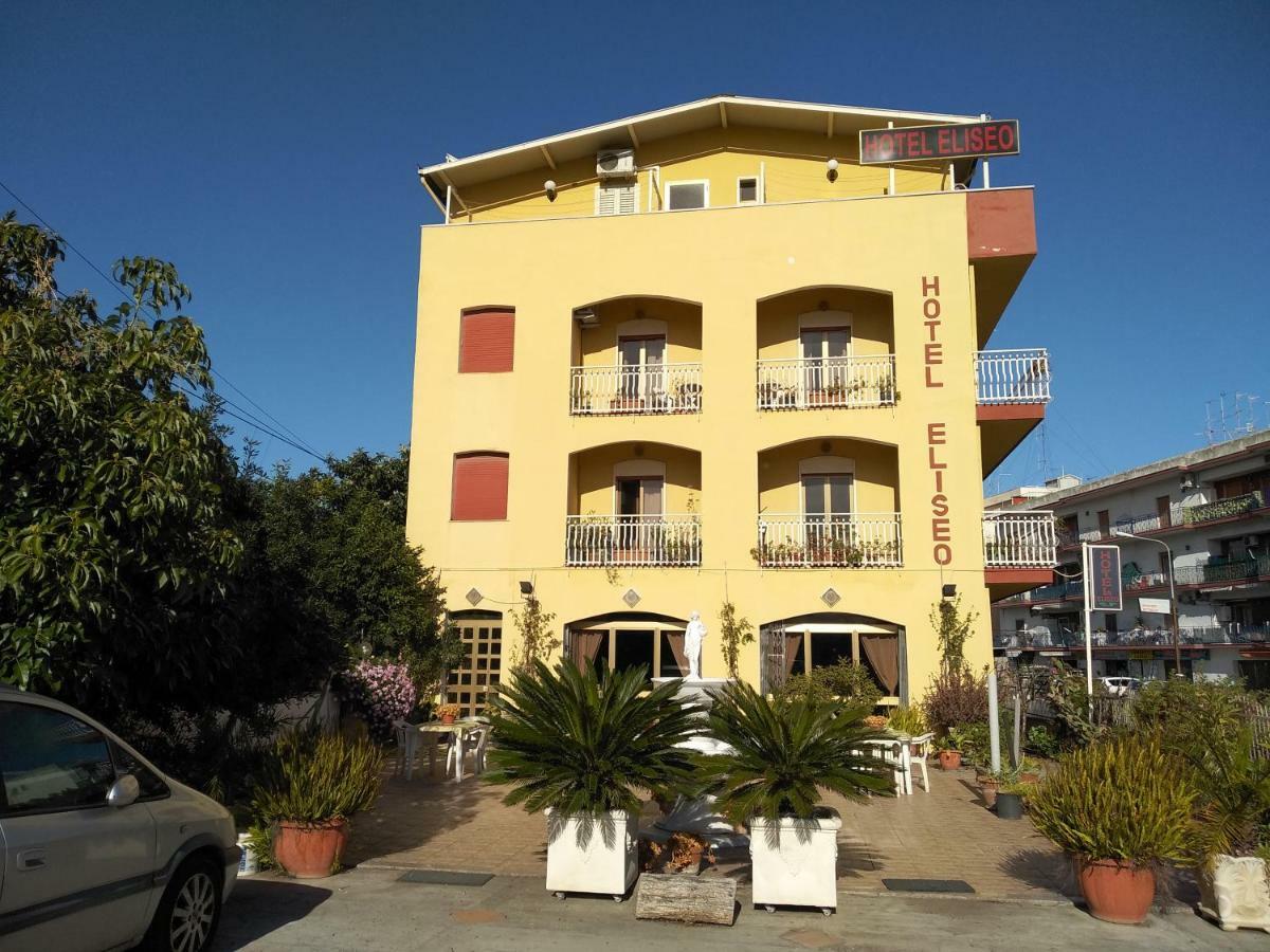 Hotel Eliseo Giardini Naxos Exterior foto